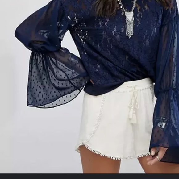 Free People Something Like Love Navy Lace Bell Sleeve Top XS - Picture 3 of 7